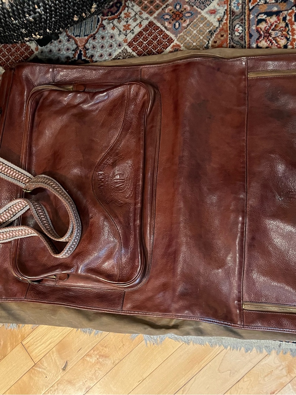 Men's Leather Travel Garment Travel Bag - Brown